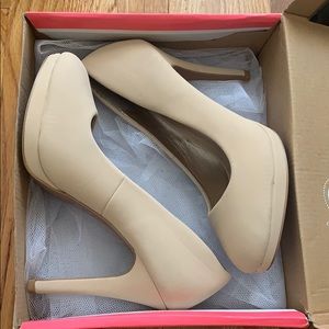 Charlotte Russe Nude Heels, Never Worn! Size 9